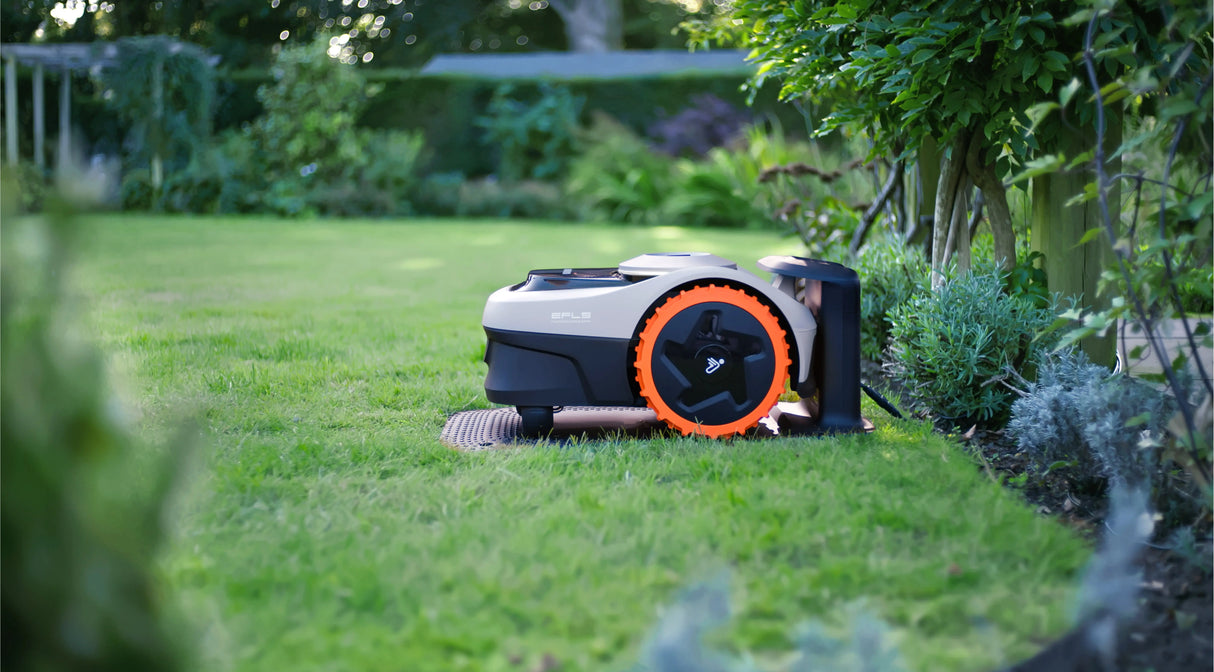 Segway Navimow i105N — Up to 1/8 Acre (Wire-Free GPS) - Robo Maintain
