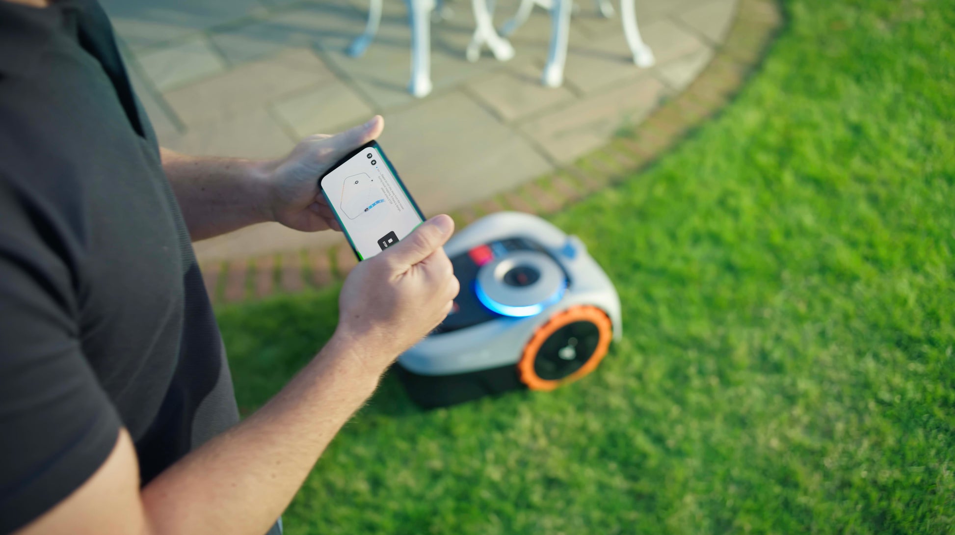 Segway Navimow i105N — Up to 1/8 Acre (Wire-Free GPS) - Robo Maintain